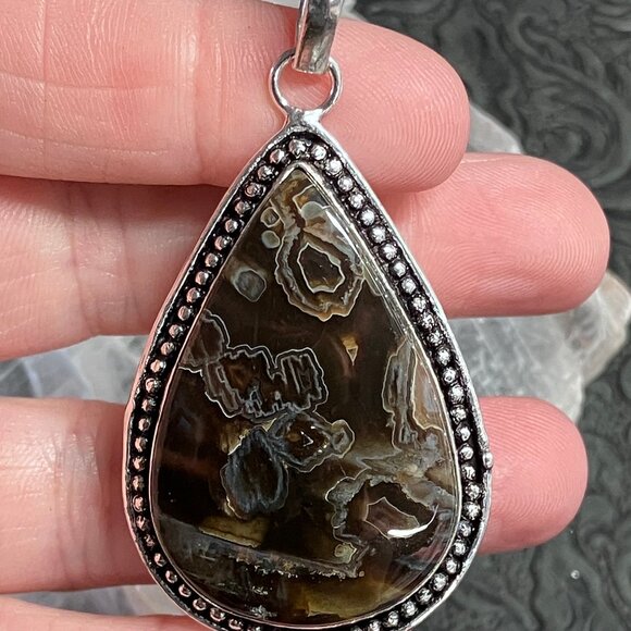 Stick Agate Pendant Stone Crystal Jewelry - Picture 3 of 8
